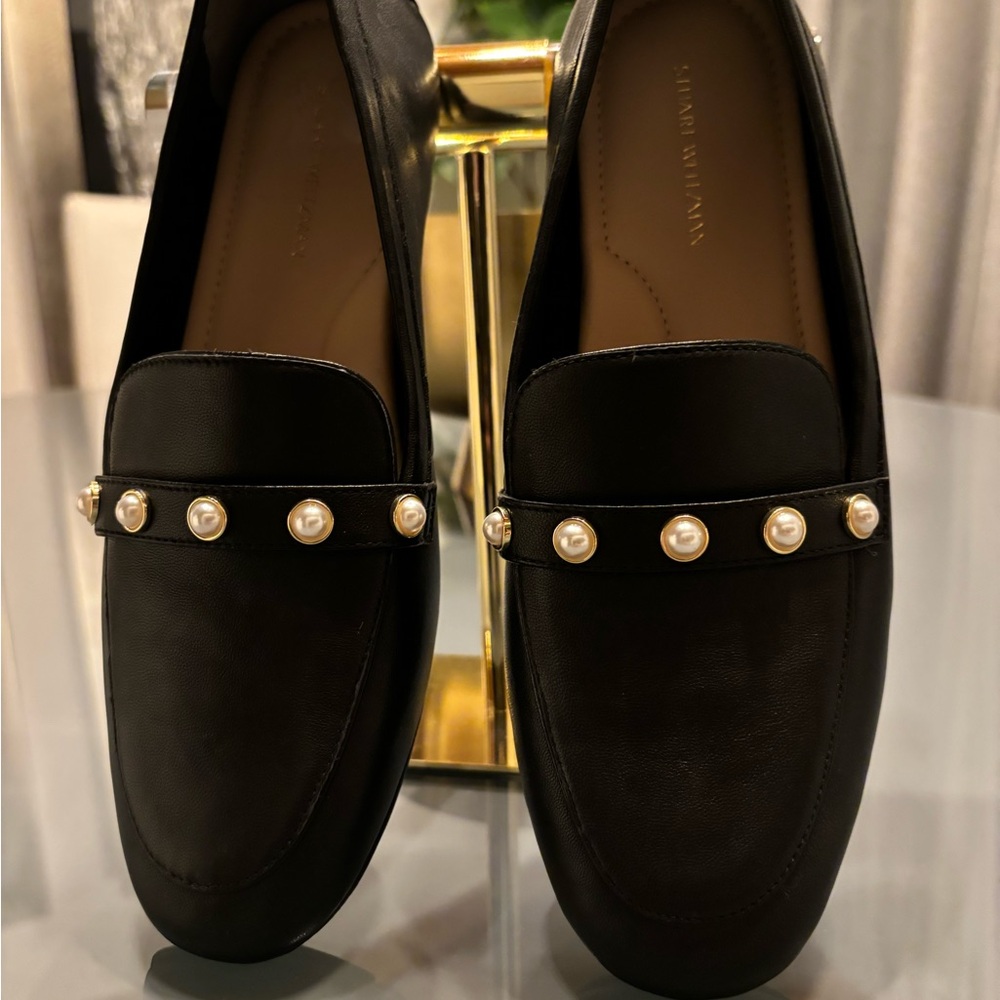 Stuart WEITZMAN Driving Pearl Loafers